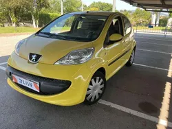 Amarillo Usado 2007 Peugeot 107 Utilitario | 3600 € (Precio justo)