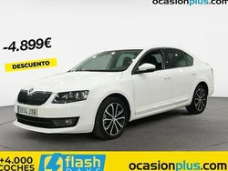 Blanco Usado 2017 Skoda Octavia Style Utilitario | 16.137 € (Precio justo)