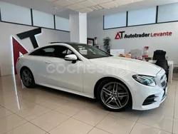 Blanco Usado 2019 Mercedes E220 Berlina | 37.499 € (Precio justo)