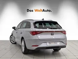 Gris plata Usado 2024 Seat Leon ST Style Familiar | 23.400 € (Precio justo)