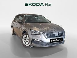 Gris / plata Usado 2024 Skoda Scala Ambition Utilitario | 20.490 € (Un poco caro)