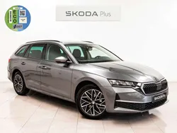 Gris Usado 2024 Skoda Octavia Selection Familiar | 28.390 € (Precio justo)