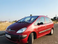 Rojo Usado 2005 Citroën Xsara Picasso Exclusive Monovolumen | 2100 € (Precio justo)