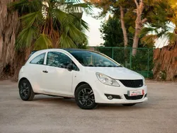 Blanco Usado 2009 Opel Corsa Sport Berlina | 3900 € (Buen precio)