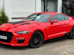 Rojo Usado 2021 Ford Mustang Coupe | 44.299 €