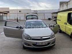 Gris / plata Usado 2006 Opel Astra GTC Sport Berlina | 2999 € (Precio justo)