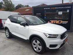 Blanco Usado 2018 Volvo XC40 Momentum SUV | 21.500 € (Precio justo)