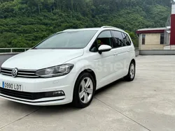 Blanco Usado 2017 VW Touran Advance Monovolumen | 11.900 € (Caro)