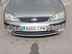 Beige Usado 2003 Ford Mondeo Trend Berlina | 2000 € (Precio justo)