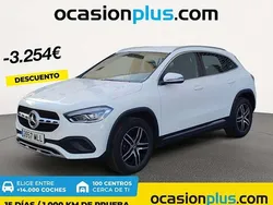 Blanco Usado 2023 Mercedes GLA200 SUV | 32.546 € (Super precio)