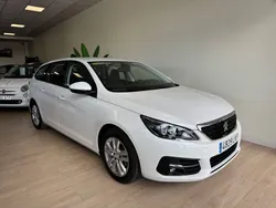 Blanco Usado 2020 Peugeot 308 Active Familiar | 12.990 € (Precio justo)