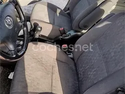 Granate Usado 2002 Toyota Avensis Verso Luna Monovolumen | 3300 €