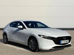 Blanco Usado 2024 Mazda 3 Prime-Line Berlina | 23.490 € (Precio justo)