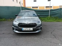 Gris / plata Usado 2024 Skoda Fabia Monte Carlo Berlina | 18.900 € (Buen precio)