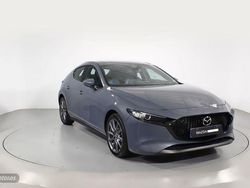 Gris Usado 2024 Mazda 3 Exclusive-Line Berlina | 30.600 €