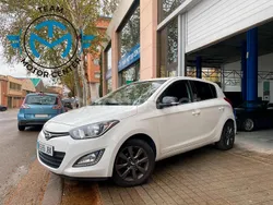 Blanco Usado 2014 Hyundai i20 GO! Berlina | 8300 € (Un poco caro)