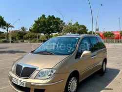 Beige Usado 2005 Lancia Phedra Monovolumen | 4900 €