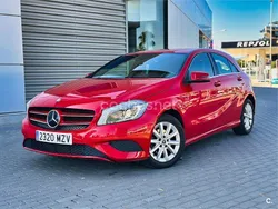 Rojo Usado 2013 Mercedes A180 Urban Berlina | 12.500 € (Precio justo)