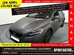 Gris Usado 2018 Volvo V40 Momentum Berlina | 15.490 € (Precio justo)