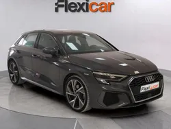 Gris Usado 2024 Audi A3 Sportback S-Line Berlina | 33.790 € (Caro)