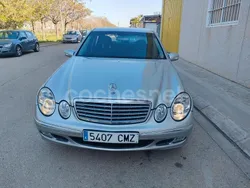 Gris / plata Usado 2003 Mercedes E320 Elegance Berlina | 4700 € (Precio justo)