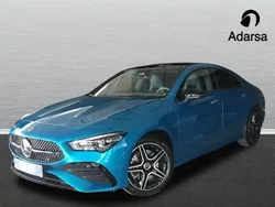 Azul Usado 2023 Mercedes CLA250e Berlina | 44.900 € (Caro)