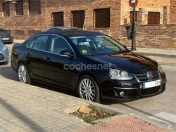 Negro Usado 2010 VW Jetta Highline Berlina | 6000 € (Caro)