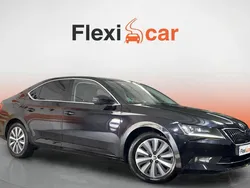Gris Usado 2018 Skoda Superb Style Berlina | 18.990 € (Buen precio)