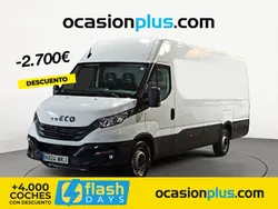 Blanco Usado 2023 Iveco Daily Berlina | 29.700 € (Precio justo)