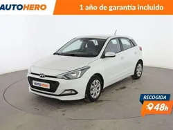 Blanco Usado 2016 Hyundai i20 Utilitario | 8799 € (Precio justo)