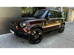 Sedona red Usado 2025 Land Rover Defender SUV | 113.900 €