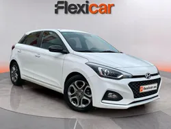 Blanco Usado 2019 Hyundai i20 Berlina | 10.890 € (Precio justo)