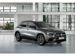 Gris Nuevo 2025 Mercedes GLA200 SUV | 52.496 € (Un poco caro)