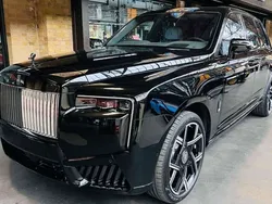Negro Usado 2023 Rolls Royce Cullinan SUV | 882.900 €