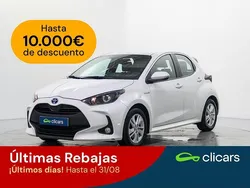 Blanco Usado 2021 Toyota Yaris Hybrid Business Edition Berlina | 17.990 € (Precio justo)