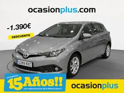 Gris Usado 2018 Toyota Auris Active Berlina | 15.290 € (Un poco caro)