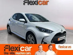 Blanco Usado 2024 Toyota Yaris Hybrid Active Berlina | 20.490 € (Precio justo)