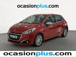 Rojo Usado 2016 Peugeot 208 Allure Utilitario | 9700 € (Precio justo)