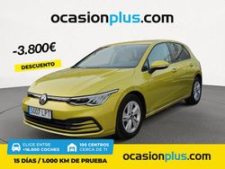 Amarillo Usado 2021 VW Golf VIII Life Berlina | 19.800 € (Super precio)