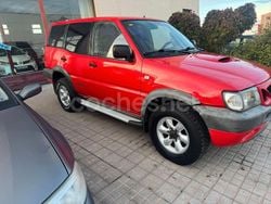 Rojo Usado 2000 Nissan Terrano Comfort SUV | 6895 € (Precio justo)