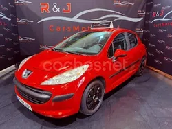 Rojo Usado 2009 Peugeot 207 Berlina | 4490 € (Precio justo)