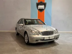 Gris / plata Usado 2003 Mercedes C200 Elegance Berlina | 7990 €