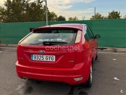 Rojo Usado 2010 Ford Focus Trend Berlina | 2900 € (Precio justo)