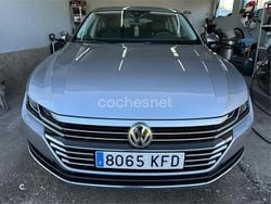 Gris / plata Usado 2017 VW Arteon Elegance Berlina | 23.500 € (Un poco caro)