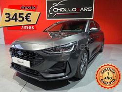 Gris / plata Usado 2023 Ford Focus ST-Line Berlina | 21.997 € (Caro)
