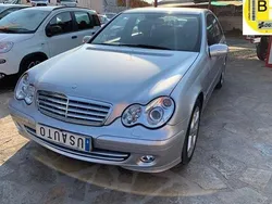 Plateado Usado 2006 Mercedes C220 Sport Edition Berlina | 6500 € (Precio justo)