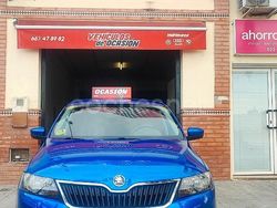 Azul Usado 2015 Skoda 105 Ambition Berlina | 9995 €