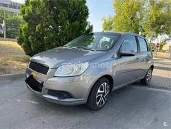 Gris / plata Usado 2010 Chevrolet Aveo LS Berlina | 4500 € (Precio justo)