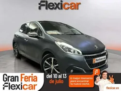 Gris Usado 2017 Peugeot 208 Allure Utilitario | 7090 € (Precio justo)
