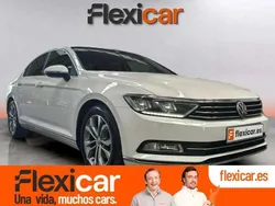 Amarillo Usado 2016 VW Passat Advance Berlina | 12.990 €